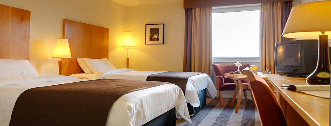 Maldron Hotel Belfast International Airport Aldergrove Екстериор снимка