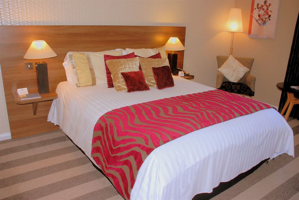 Maldron Hotel Belfast International Airport Aldergrove Стая снимка